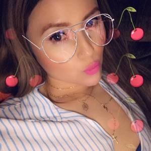 Meet your Posher, Karina